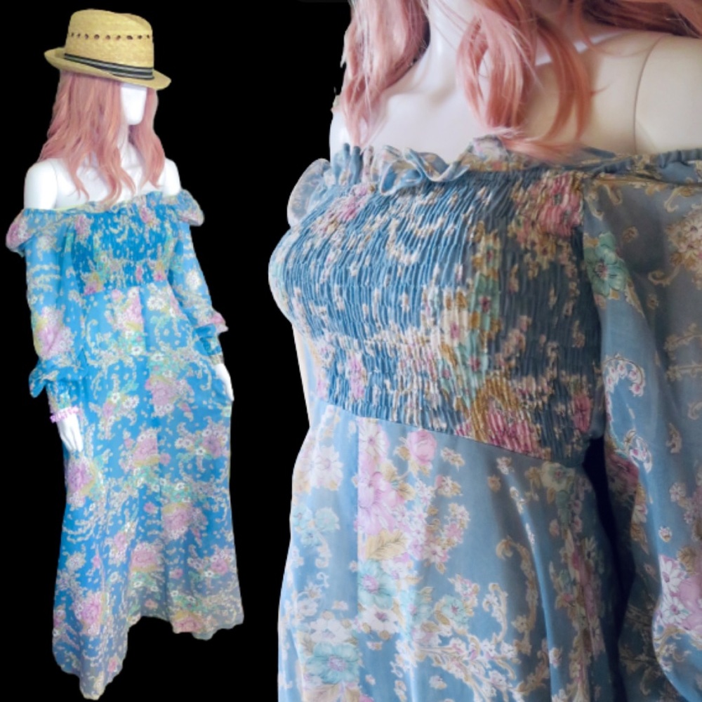 1970’s Jody T. of California Vintage Women’s Smocked Blue Floral Maxi Dress US 9